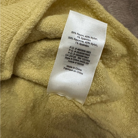 New Aritzia Wilfred Darling Sweater - Picture 11 of 11